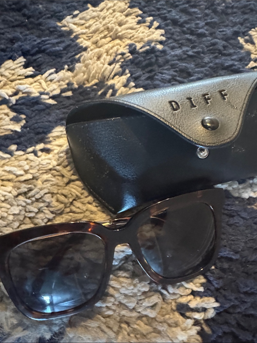 DIFF Women's Tortoiseshell Sunglasses - Dark Brown